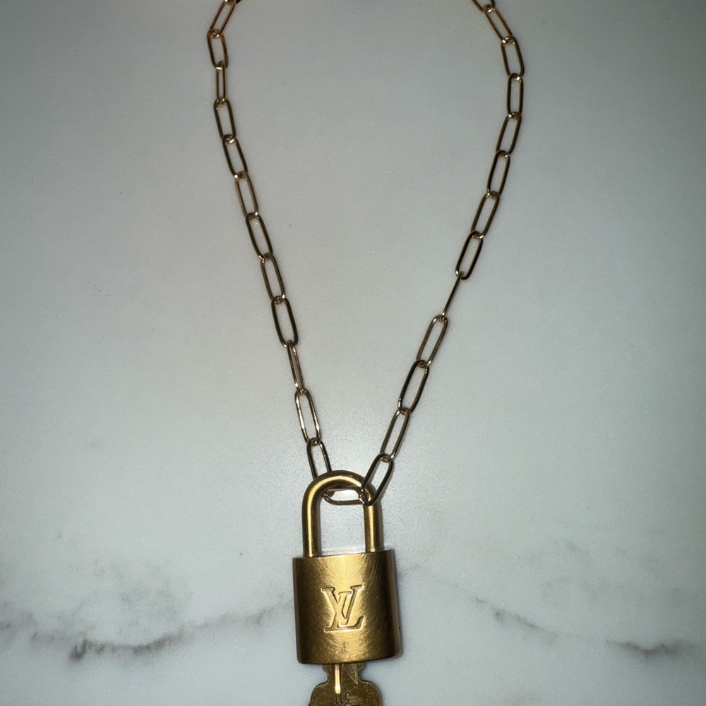 Authentic Louis Vuitton lock and key Necklace #311 - Picture 3 of 9